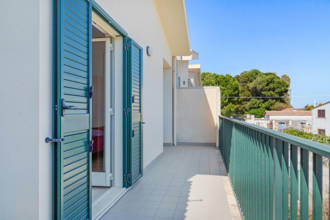 Focallo Seaside Holiday Flat Santa Maria Del Focallo Exterior photo